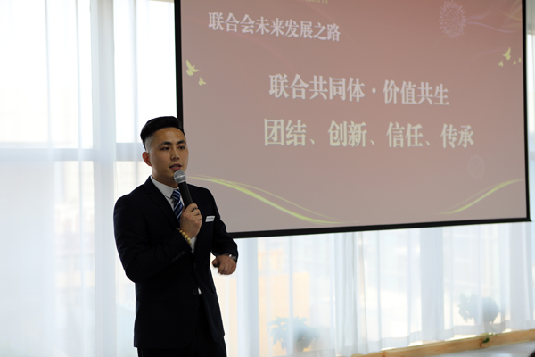 39faca203a6847d1842f52e35d8e8834.jpg 39faca203a6847d1842f52e35d8e8834.jpg